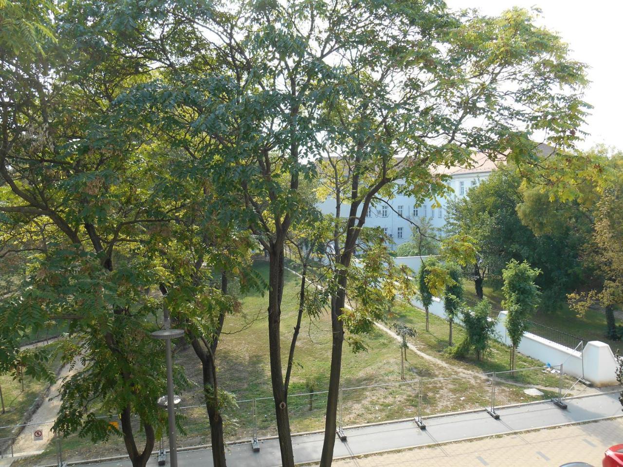 Dunavski Park Novi Sad Buitenkant foto